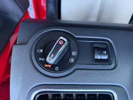 2015 Volkswagen Polo  €10,950