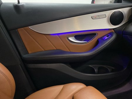 2023 Mercedes-Benz GLC Class GLC 300 de 4MATIC AMG Line | Reversing Camera, Parking Assistance, Heated Seats €55,950 thumbnail