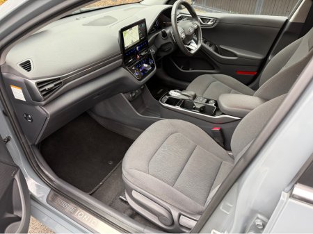 2022 Hyundai Ioniq PREMIUM EV//LOW MILEAGE//HYUNDAI SERVICE HISTORY//SIMI AND AA DEALER €15,900 thumbnail