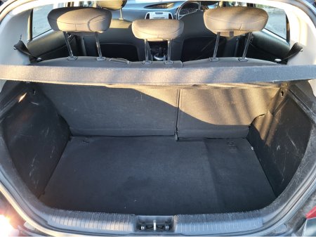 2010 Hyundai i20 (3 months warranty) 1.2 DE LUXURY 5DR €3,999 thumbnail