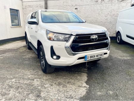 2022 Toyota Hilux ICON 2.4 D-4D 150BHP 4WD MANUAL DOUBLE CAB