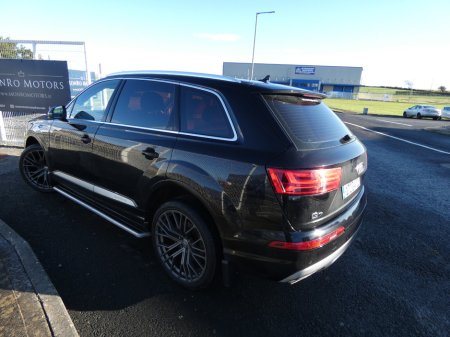 2017 Audi Q7  €26,980 thumbnail