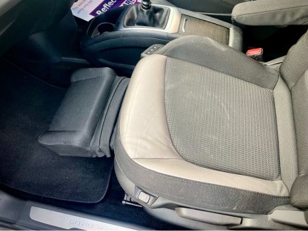 2018 Citroen Grand C4 Picasso FEEL BLUEHDI 120 4DR €13,950 thumbnail