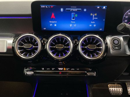 2024 Mercedes-Benz GLB GLB 200 D AMG Pack & Panoramic Sunroof 5 Seater €52,950 thumbnail