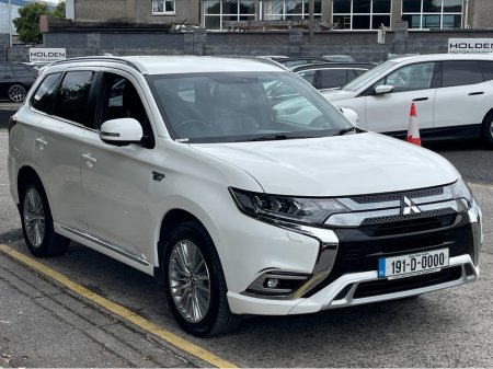 2019 Mitsubishi Outlander 4H PHEV CVT...FINANCE AVAILABLE...WARRANTY INCLUDED €17,900 thumbnail