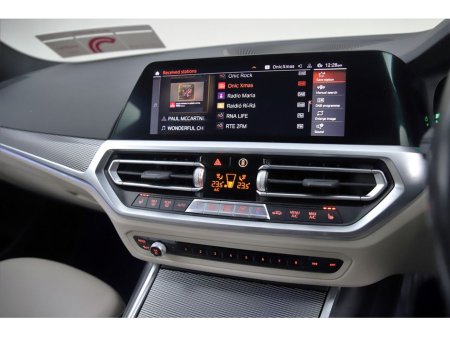 2022 BMW 3 Series 320D M SPORT *FULL BEIGE LEATHER* €39,890 thumbnail