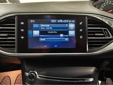 2016 Peugeot 308 ALLURE 1.2 110 4DR €8,750 thumbnail