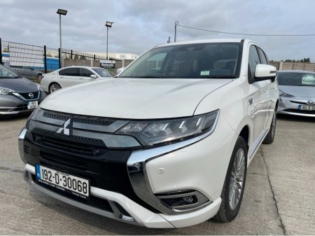 2019 Mitsubishi Outlander (Very Low Km's) HYBRID 2.4 PHEV AUTOMATIC 5DR MODEL  www.bolandscarcentre.ie €23,900