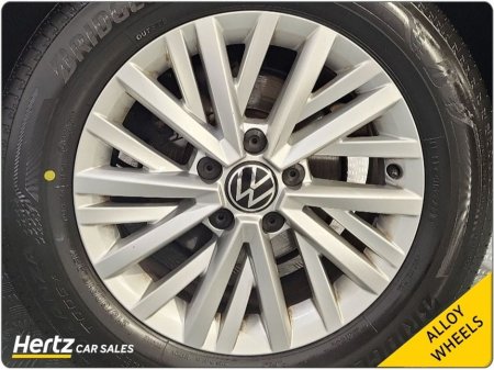 2023 Volkswagen T-Roc LIFE TDI 2.0 Diesel Manual €27,495 thumbnail