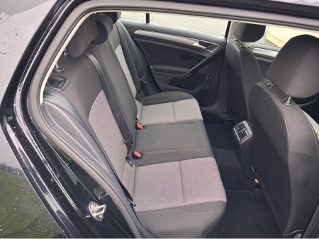 2014 Volkswagen Golf 1.6 TDI S BLUEMOTION 105PS 5DR €10,950 thumbnail