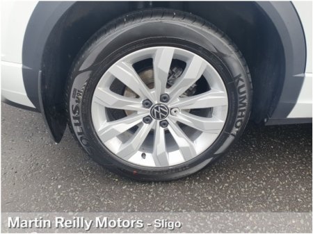 2022 Volkswagen T-Roc R-LINE 1.5 TSI AUTO €30,445 thumbnail