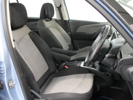 2015 Citroen C4 Picasso Grand C4picasso 1.6e-hdi (115) Selection €8,999 thumbnail