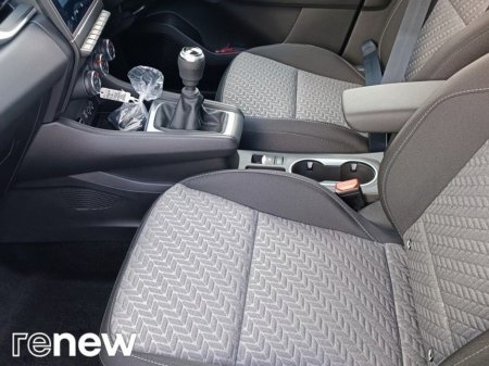 2025 Renault Captur TCe 90 Evolution €31,950