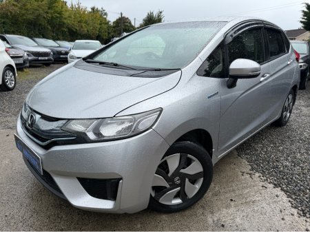 2015 Honda Fit 1.5 HYBRID AUTO €8,950