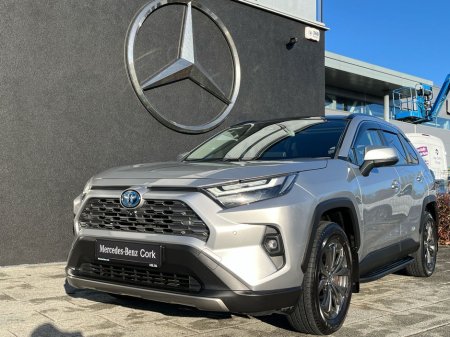 2023 Toyota Rav4 2.5 Hybrid AWD-i Platinum €44,950 thumbnail