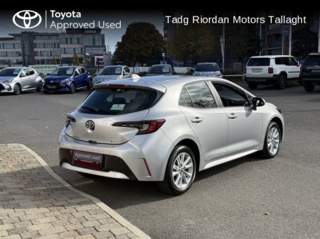 2025 Toyota Corolla HB LUNA HYBRID €32,950