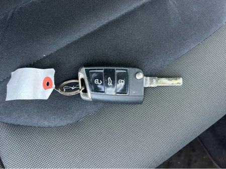 2017 Volkswagen Golf DBA-6RCJZ €16,500