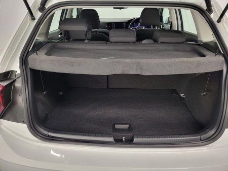 2023 Volkswagen Polo 1.0 TSI 95HP Life €19,975 thumbnail