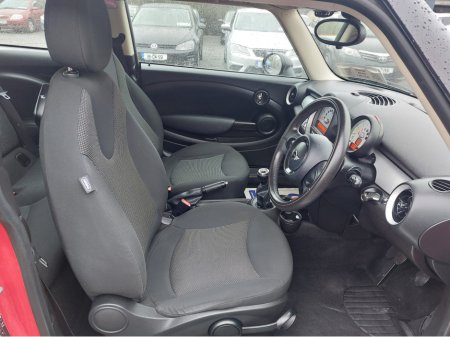 2014 MINI Hatch 1.6 D 3DR ONE €8,500