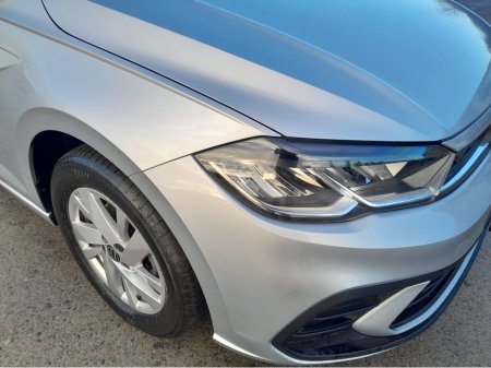 2022 Volkswagen Polo LIFE 1.0 TSI 95BHP MANUAL 5SPEED 5DR €18,400 thumbnail