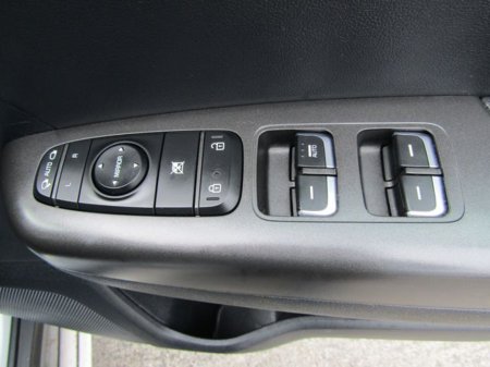 2017 Kia Sportage EX 5DR. LOW KLMS. €15,950 thumbnail