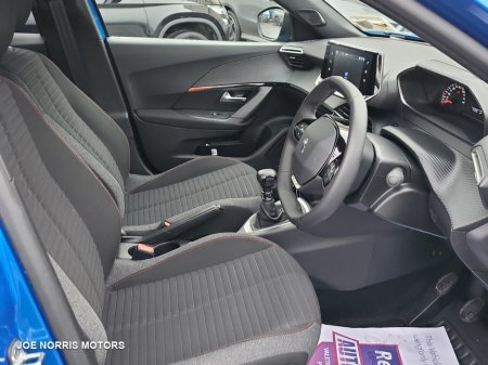 2023 Peugeot 2008 ACTIVE 1.2 100 BHP LOW KMS €23,750 thumbnail