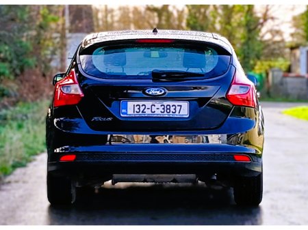 2013 Ford Focus 1.6 ZETEC 125PS 5DR AUTO €6,950