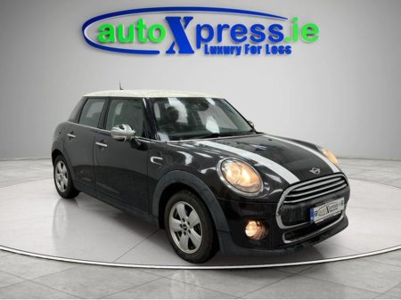 2016 MINI Cooper 1.2 Automatic, Reversing camera