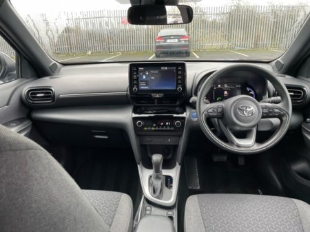 2024 Toyota Yaris Cross - LunaSport - BiTone - 1.5 Hybrid - Automatic - 1 Free Service @ 45,000 kms - EUR 180 Tax // Remote Central Locking // Front Electric Windows // Rear Electric Windows // Electric Mirrors // Heated Mir €29,799 thumbnail