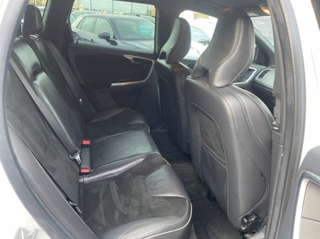 2016 Volvo XC60 2.0 D4 R-Design Nav SUV 5dr Diesel Auto Euro 6 (s/s) (190 ps) thumbnail