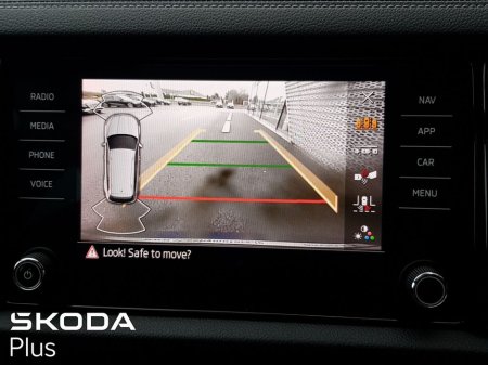 2023 Skoda Kodiaq 2.0 TDI 150HP DSG SPORTLINE 7 Seat €49,950 thumbnail