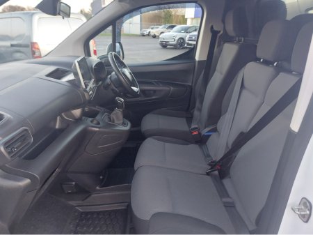 2020 Citroen Berlingo ENT 1.5 BLUEHDI 100 1 1.0T XL 4DR €10,950 thumbnail