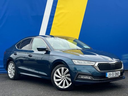 2021 Skoda Octavia STYLE 2.0 TDI // APPLE CARPLAY/ANDROID AUTO // SERVICE RECORD // SAT NAV // DIGITAL CLUSTER €22,950