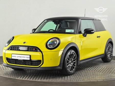 2025 MINI Hatch Cooper S 3 Door €36,900 thumbnail