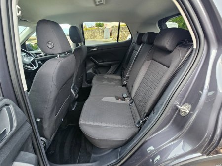 2023 Volkswagen T-Cross LIFE 1.0 TSI D7F 110HP €23,950 thumbnail
