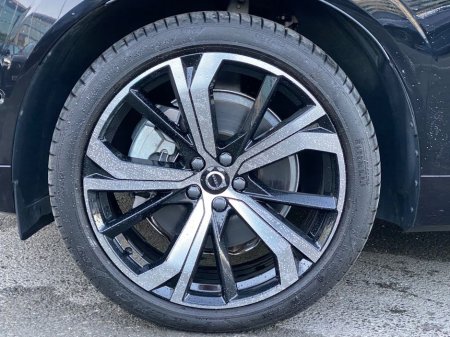 2025 Volvo XC60 T8 Ultra Recharge AWD Auto (PHEV) €67,900 thumbnail