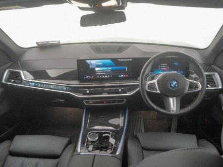 2025 BMW X5 xDrive50e M Sport €99,400