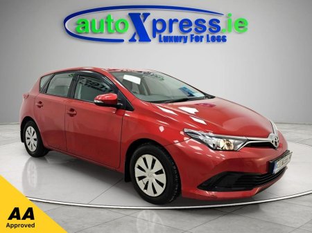 2016 Toyota Auris 1.4d Terra €10,995
