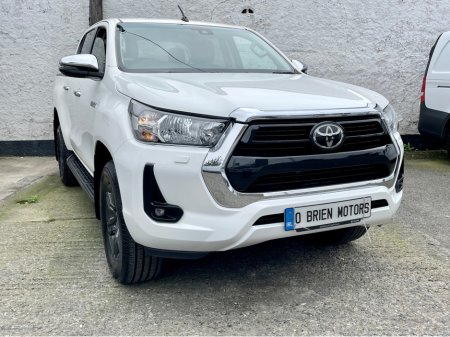2021 Toyota Hilux ICON 2.4 D-4D 150BHP 4WD MANUAL DOUBLE CAB €34,350