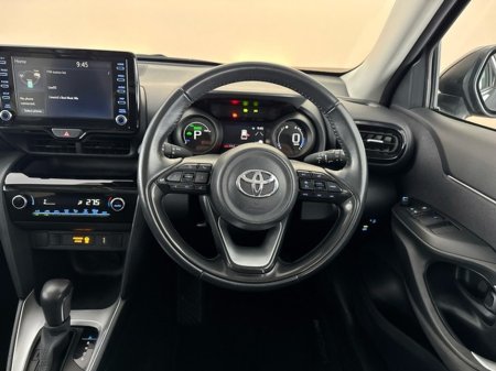2023 Toyota Yaris Cross HYBRID LUNA €26,950 thumbnail