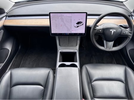 2021 Tesla Model 3 LONG RANGE AWD €23,950