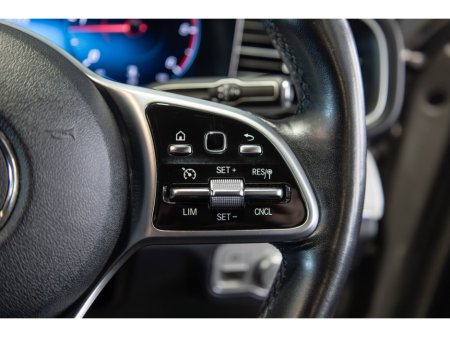 2019 Mercedes-Benz GLE Class GLE 300 d 4MATIC €49,950 thumbnail