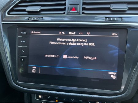 2018 Volkswagen Tiguan R-LINE 4 MOTION AUTOMATIC 2.0 DIESEL //MASSIVE SPEC//FULL LEATHER//HEAD UP DISPLAY//HEATED SEATS//360 PARKING CAMERAS// €29,950 thumbnail