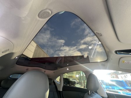 2025 MG MG IM6 LONG RANGE thumbnail