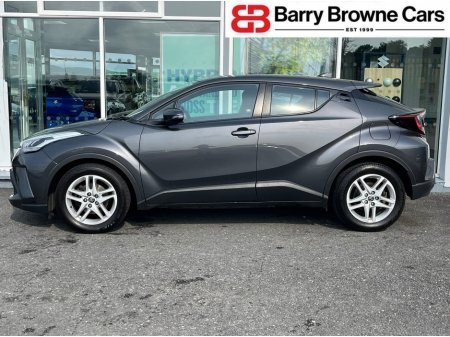 2022 Toyota C-HR ICON HEV CVT €26,999