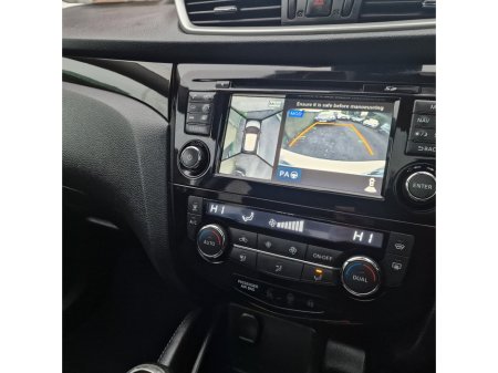 2015 Nissan Qashqai 1.5 DSL XE €10,950 thumbnail