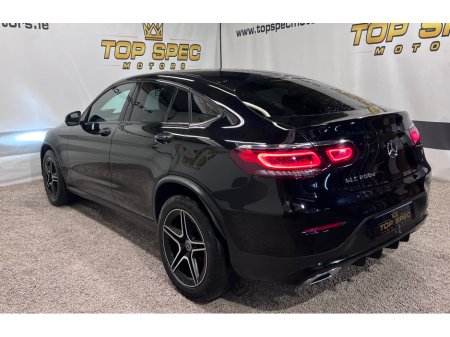 2020 Mercedes-Benz GL Class 200 D COUPE 5DR AUTO €38,900 thumbnail