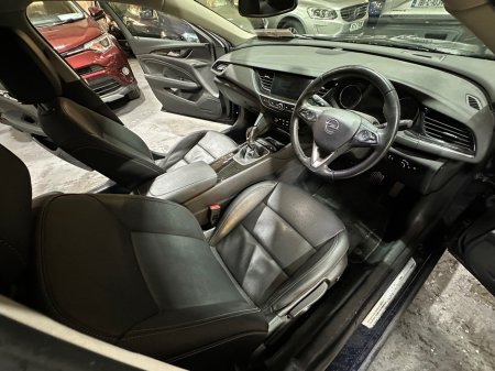 2018 Opel Insignia  €11,888 thumbnail