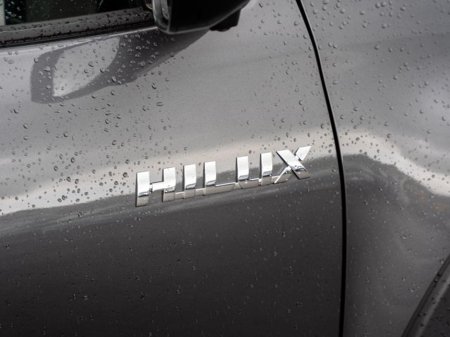 2025 Toyota Hilux INVINCIBLE X 4WD *MORE AVAILABLE* €52,950