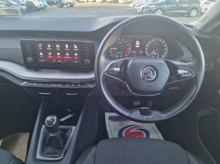 2022 Skoda Octavia AMBITION 2.0tdi 115HP 5DR €21,950 thumbnail
